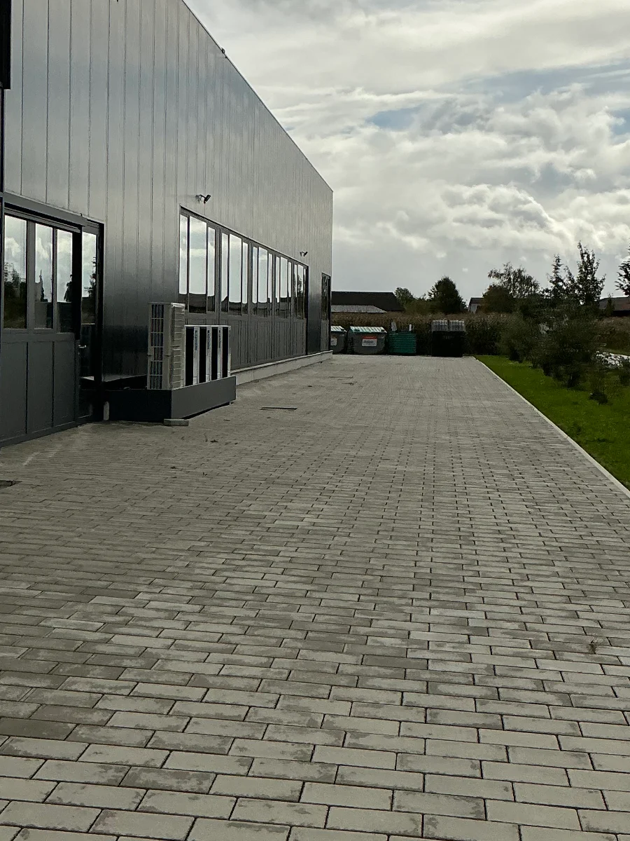 Pflasterbau für Einfahrt und Hof